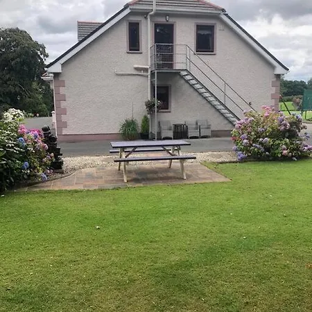 Meadow House In County Donegal * Donegal Town