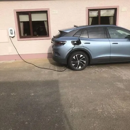 Meadow House In County Donegal * Donegal Town